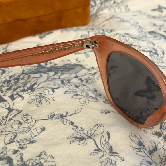 Gemma Styles sunglasses never worn main image 5